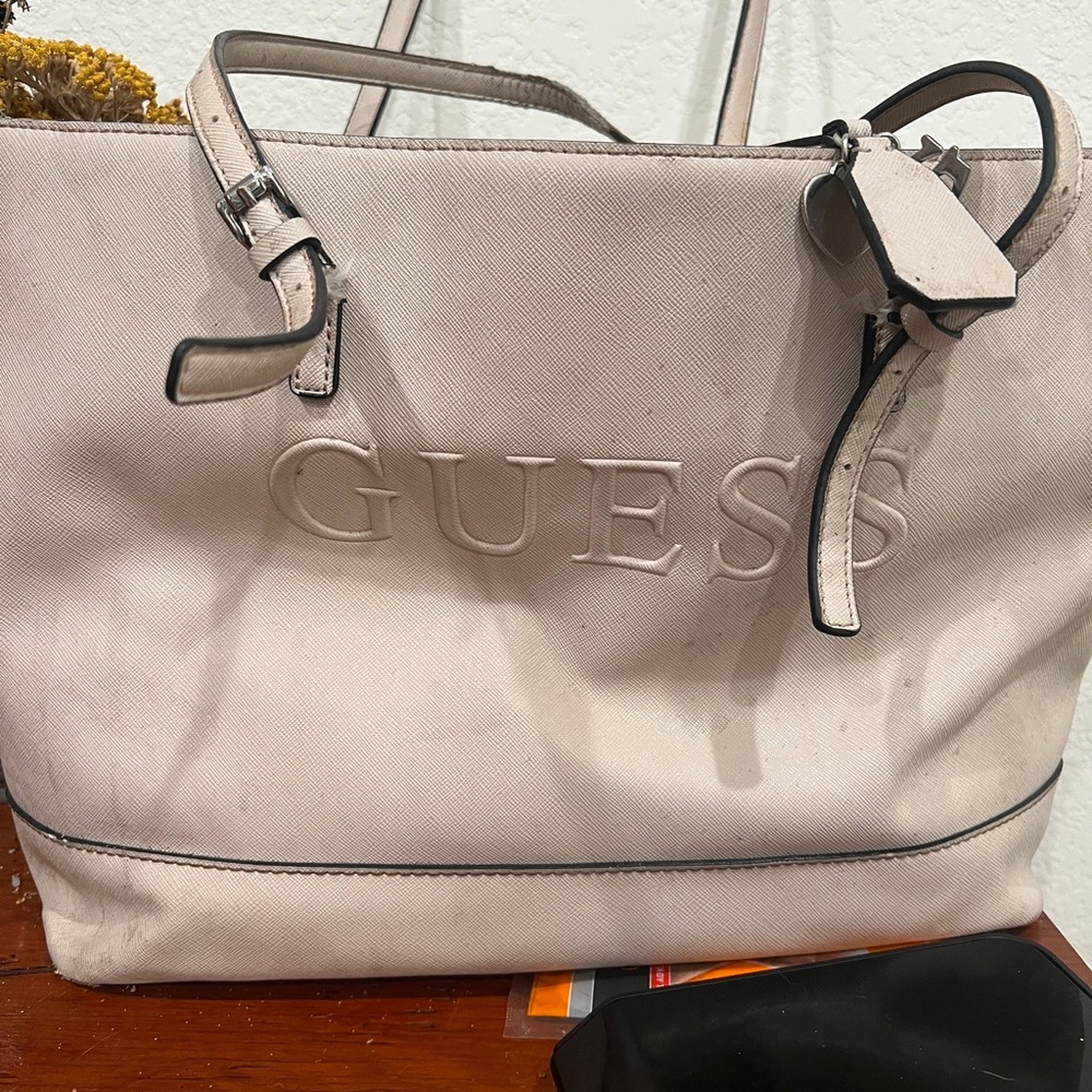 Gently used guess tote